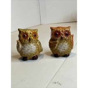 Owl Salt and Pepper Shakers Ceramic Autumn Fall Tabletop Decor Green Orange Tan